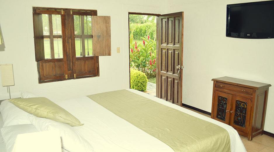 Hacienda El Eden Resort Santa Elena  外观 照片